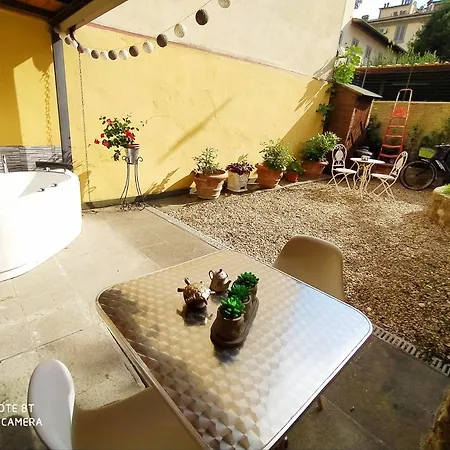 Apartment Nadia's Lovely - With Private Garden And Jacuzzi Florence
