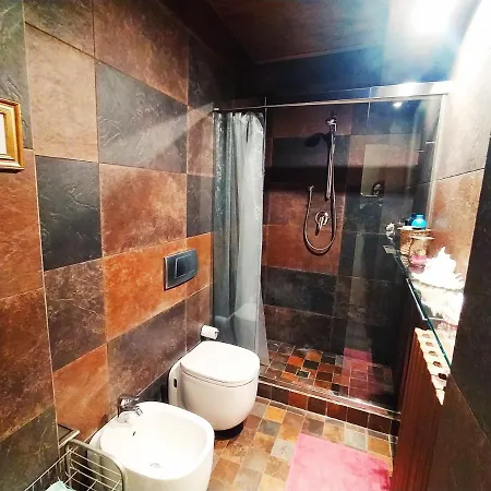 Nadia's Lovely - With Private Garden And Jacuzzi