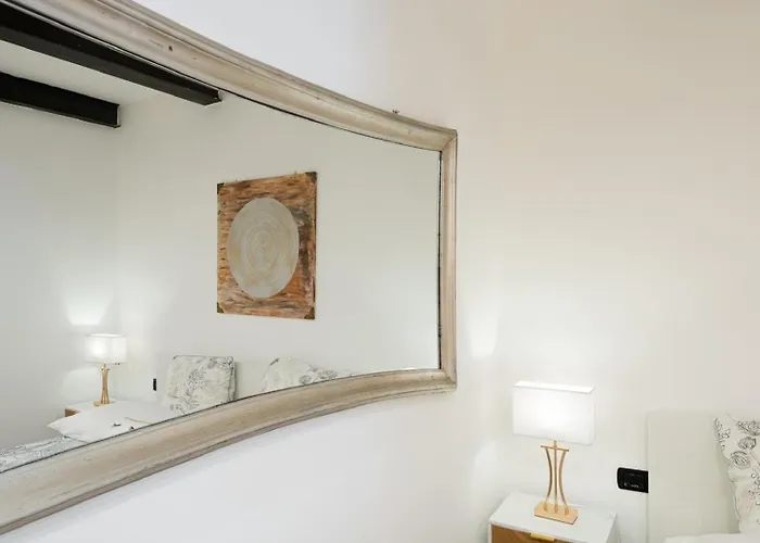 Nadia's Lovely - With Private Garden And Jacuzzi * Firenze