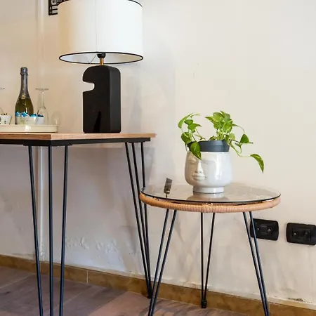 Nadia's Lovely - With Private Garden And Jacuzzi Apartment *