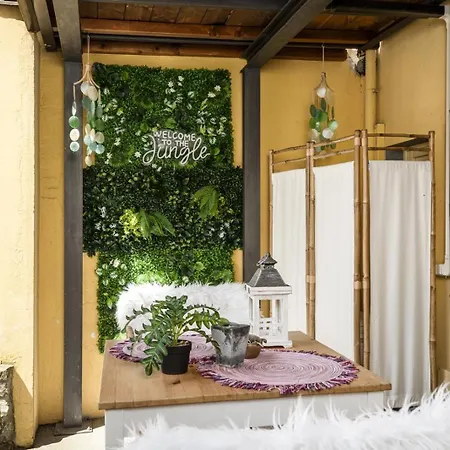 Nadia's Lovely - With Private Garden And Jacuzzi *