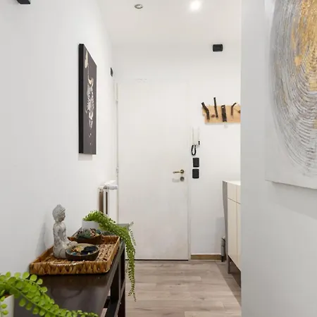 Nadia's Lovely - With Private Garden And Jacuzzi *